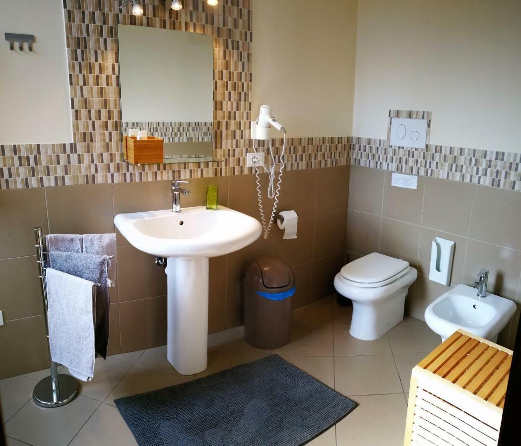 Casa Come Me Палермо Екстериор снимка